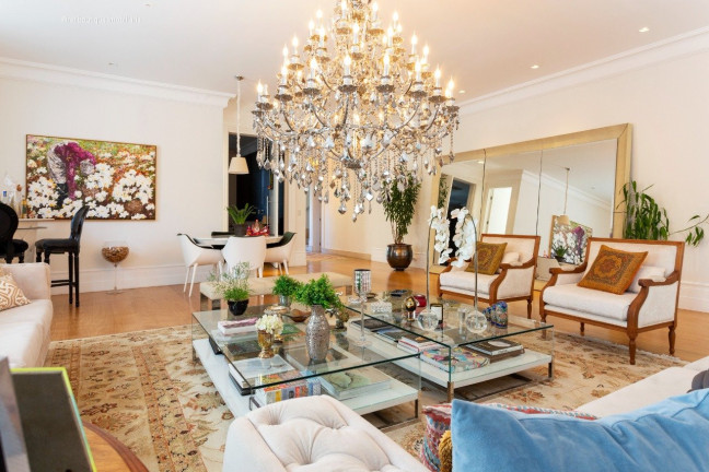 Imagem Casa com 4 Quartos à Venda, 650 m² em Cidade Jardim - São Paulo Imagem Casa com 4 Quartos à Venda, 650 m² em Cidade Jardim - São Paulo