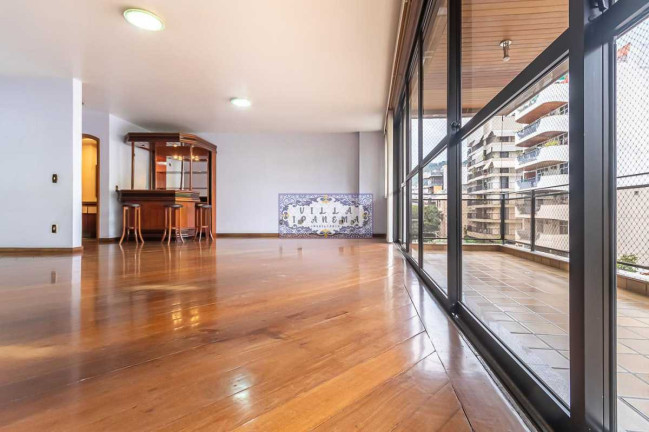 Imagem Apartamento com 4 Quartos à Venda, 220 m² em Tijuca - Rio De Janeiro Imagem Apartamento com 4 Quartos à Venda, 220 m² em Tijuca - Rio De Janeiro
