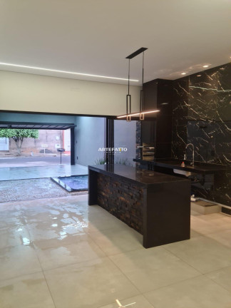 Imagem Casa com 2 Quartos à Venda, 100 m²