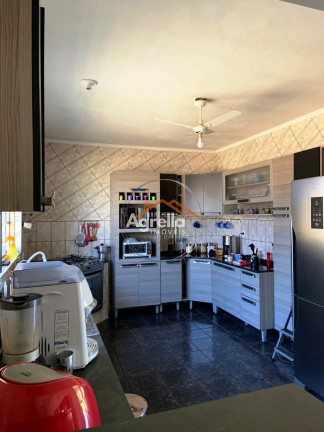 Imagem Imóvel com 3 Quartos à Venda, 140 m² em Chácara São Marcelo - Mogi Mirim Imagem Imóvel com 3 Quartos à Venda, 140 m² em Chácara São Marcelo - Mogi Mirim