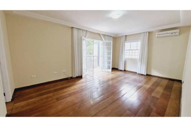 Imagem Casa de Condomínio com 4 Quartos à Venda, 329 m² em Jardim Vitória Régia - São Paulo