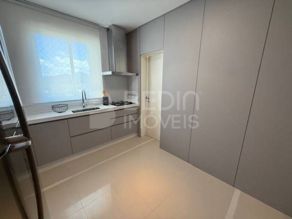 Imagem Apartamento com 3 Quartos à Venda, 135 m² em Centro - Balneário Camboriú Imagem Apartamento com 3 Quartos à Venda, 135 m² em Centro - Balneário Camboriú