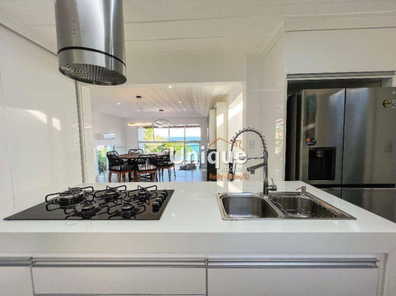 Imagem Casa com 4 Quartos à Venda, 225 m² em Ferradurinha - Armação Dos Búzios