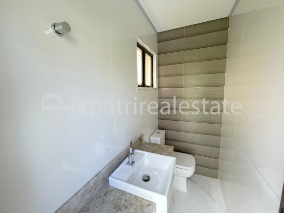 Imagem Casa com 5 Quartos à Venda, 323 m² em Coaçu - Eusébio