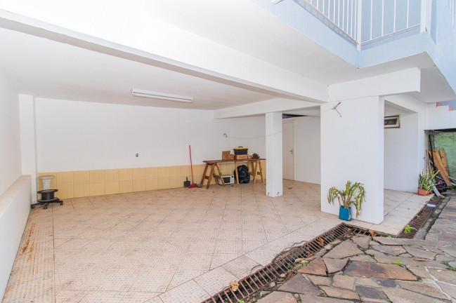 Imagem Casa com 3 Quartos à Venda, 336 m² em São Sebastião - Porto Alegre