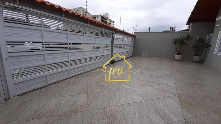 Imagem Casa com 7 Quartos à Venda, 355 m² em Flórida - Praia Grande Imagem Casa com 7 Quartos à Venda, 355 m² em Flórida - Praia Grande