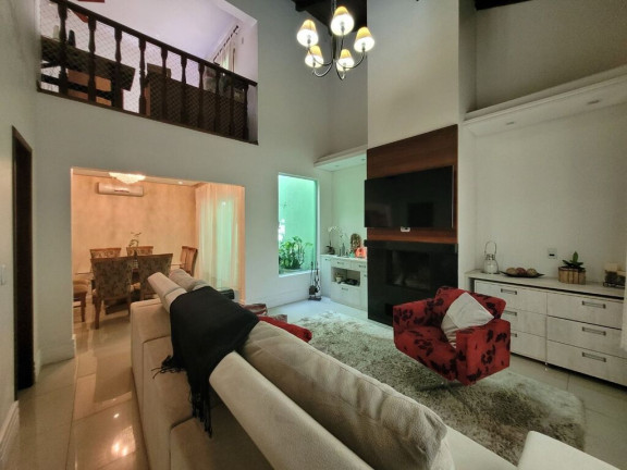 Imagem Casa com 4 Quartos à Venda, 267 m² em Jardim Itu - Porto Alegre