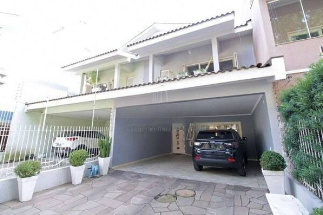 Imagem Casa com 4 Quartos à Venda, 285 m² em Jardim Itu - Porto Alegre