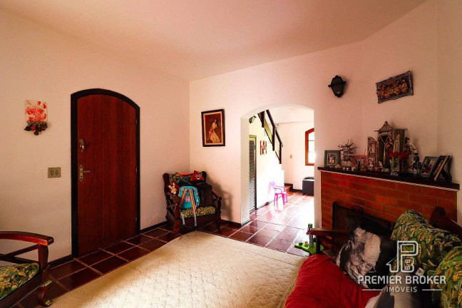 Imagem Casa com 4 Quartos à Venda, 187 m² em Golfe - Teresópolis Imagem Casa com 4 Quartos à Venda, 187 m² em Golfe - Teresópolis