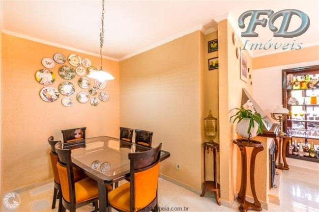 Imagem Casa com 3 Quartos à Venda, 198 m² em Jardim Pacaembu - Atibaia Imagem Casa com 3 Quartos à Venda, 198 m² em Jardim Pacaembu - Atibaia