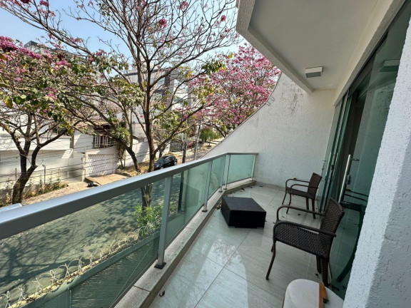 Imagem Casa com 3 Quartos à Venda, 290 m² em Cabral - Contagem Imagem Casa com 3 Quartos à Venda, 290 m² em Cabral - Contagem
