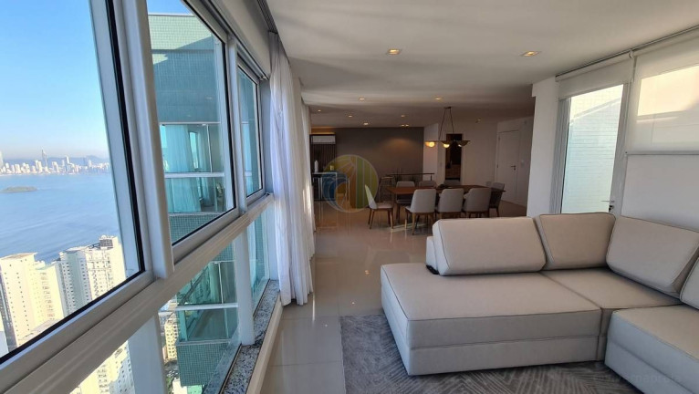 Imagem Cobertura com 4 Quartos à Venda, 270 m² em Pioneiros - Balneário Camboriú