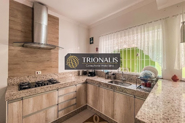 Imagem Casa com 3 Quartos à Venda, 190 m² em Nova Cerejeira - Atibaia Imagem Casa com 3 Quartos à Venda, 190 m² em Nova Cerejeira - Atibaia