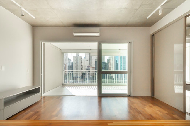Imagem Imóvel com 1 Quarto à Venda, 90 m² em Itaim Bibi - São Paulo Imagem Imóvel com 1 Quarto à Venda, 90 m² em Itaim Bibi - São Paulo