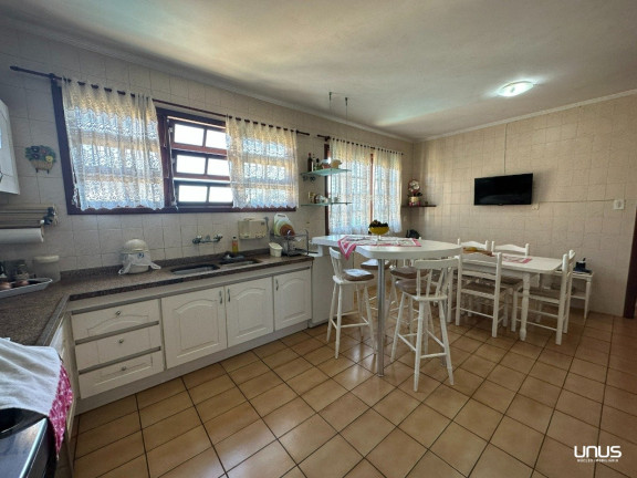 Imagem Casa com 3 Quartos à Venda, 390 m² em Bom Abrigo - Florianópolis Imagem Casa com 3 Quartos à Venda, 390 m² em Bom Abrigo - Florianópolis