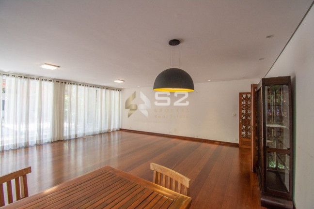 Imagem Casa com 5 Quartos à Venda ou Locação, 456 m² em Vila Madalena - São Paulo Imagem Casa com 5 Quartos à Venda ou Locação, 456 m² em Vila Madalena - São Paulo