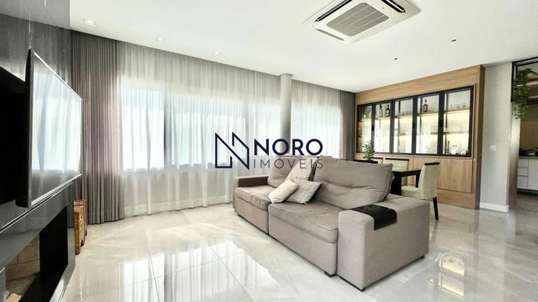 Imagem Casa de Condomínio com 3 Quartos à Venda, 280 m² em Tomazetti - Santa Maria Imagem Casa de Condomínio com 3 Quartos à Venda, 280 m² em Tomazetti - Santa Maria