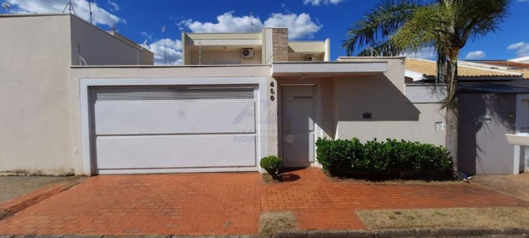 Imagem Sobrado com 3 Quartos à Venda, 199 m² em Centro - Guararapes Imagem Sobrado com 3 Quartos à Venda, 199 m² em Centro - Guararapes