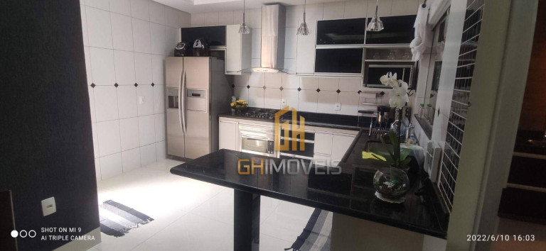 Imagem Casa com 3 Quartos à Venda, 141 m² em Residencial Barravento - Goiânia