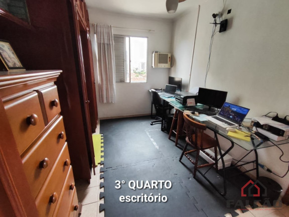 Imagem Apartamento com 3 Quartos à Venda, 96 m² em Embaré - Santos
