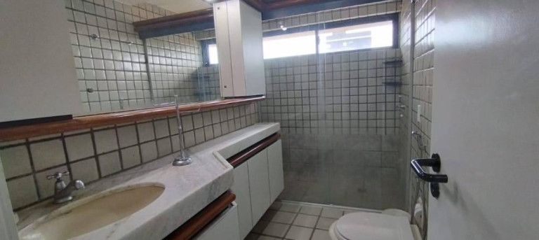 Imagem Apartamento com 5 Quartos à Venda, 215 m² Imagem Apartamento com 5 Quartos à Venda, 215 m²