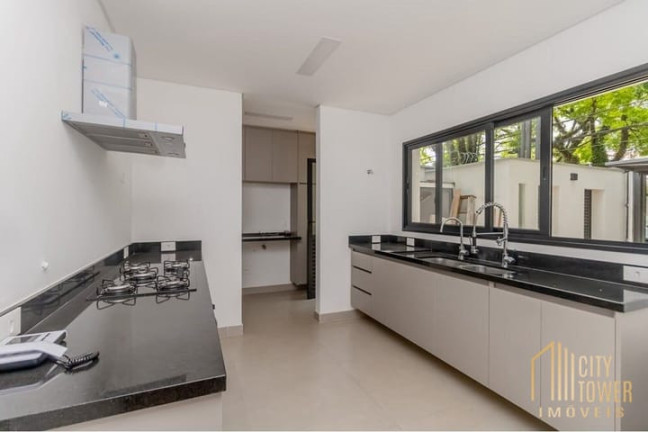 Imagem Casa com 3 Quartos à Venda, 318 m² em Jardim Paulista - São Paulo Imagem Casa com 3 Quartos à Venda, 318 m² em Jardim Paulista - São Paulo