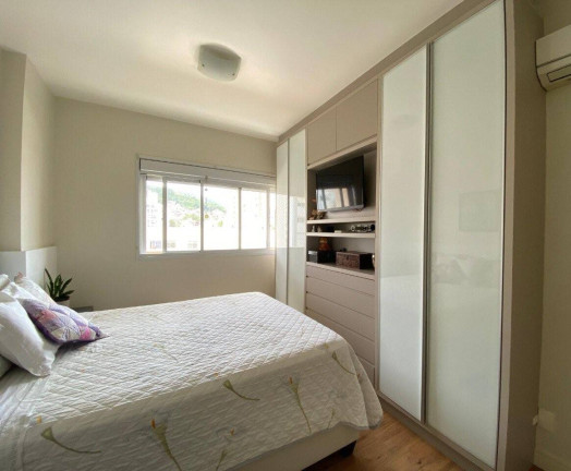 Imagem Apartamento com 4 Quartos à Venda, 122 m² em Itacorubi - Florianópolis