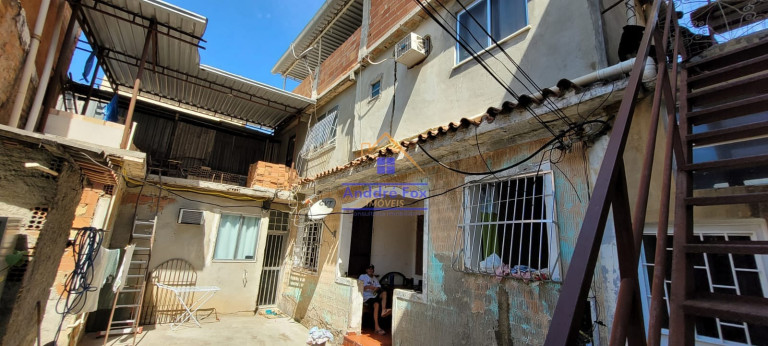 Imagem Casa com 12 Quartos à Venda, 462 m² em Engenho De Dentro - Rio De Janeiro Imagem Casa com 12 Quartos à Venda, 462 m² em Engenho De Dentro - Rio De Janeiro