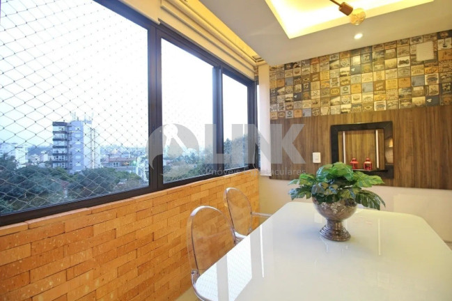 Imagem Apartamento com 3 Quartos à Venda, 73 m² em Cristo Redentor - Porto Alegre Imagem Apartamento com 3 Quartos à Venda, 73 m² em Cristo Redentor - Porto Alegre