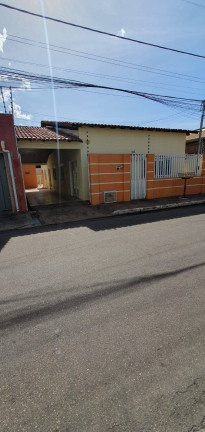 Imagem Casa com 3 Quartos à Venda, 300 m² em Cristo Rei - Várzea Grande