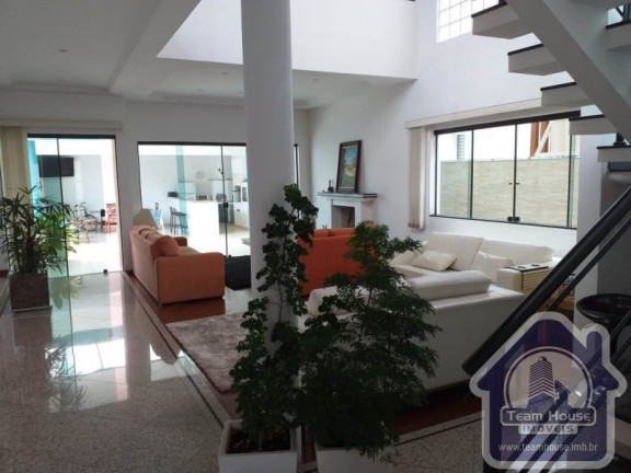 Imagem Casa de Condomínio com 3 Quartos à Venda, 515 m² em Vila Colorado - Suzano