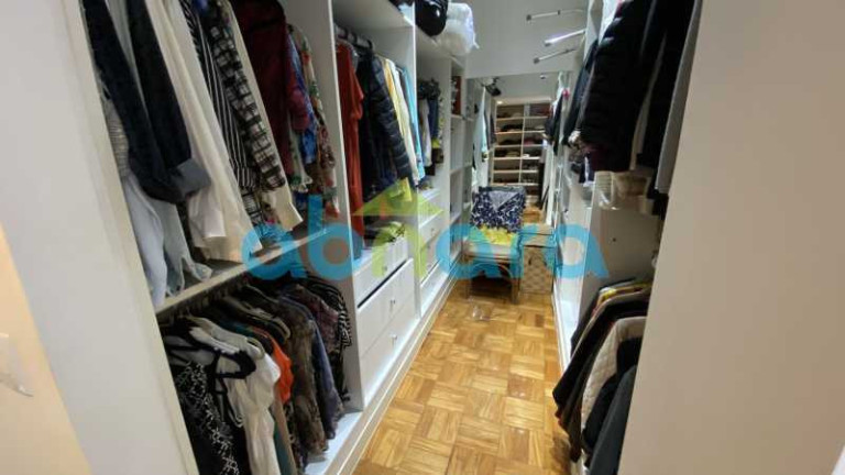 Imagem Apartamento com 4 Quartos à Venda, 340 m² em Copacabana - Rio De Janeiro Imagem Apartamento com 4 Quartos à Venda, 340 m² em Copacabana - Rio De Janeiro