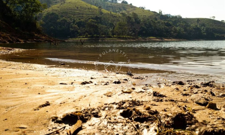 Imagem Chácara com 1 Quarto à Venda, 2.000 m² em Pedra Bonita - Igaratá Imagem Chácara com 1 Quarto à Venda, 2.000 m² em Pedra Bonita - Igaratá