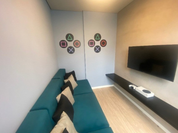 Imóvel com 2 Quartos para Alugar, 34 m² em Santo Amaro - São Paulo