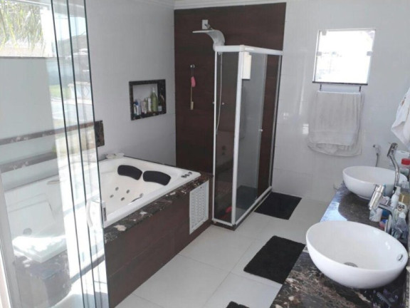 Imagem Casa com 3 Quartos à Venda, 210 m² em Novo Horizonte - Macaé