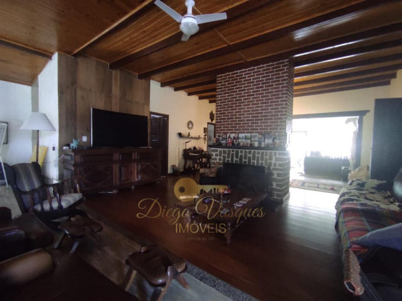 Imagem Casa com 16 Quartos à Venda, 1.800 m² em Iucas - Teresópolis Imagem Casa com 16 Quartos à Venda, 1.800 m² em Iucas - Teresópolis