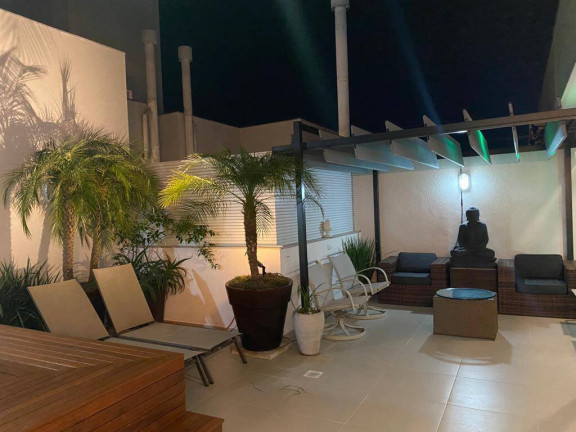 Imagem Cobertura com 2 Quartos para Temporada, 75 m² em Jurerê Internacional - Florianópolis