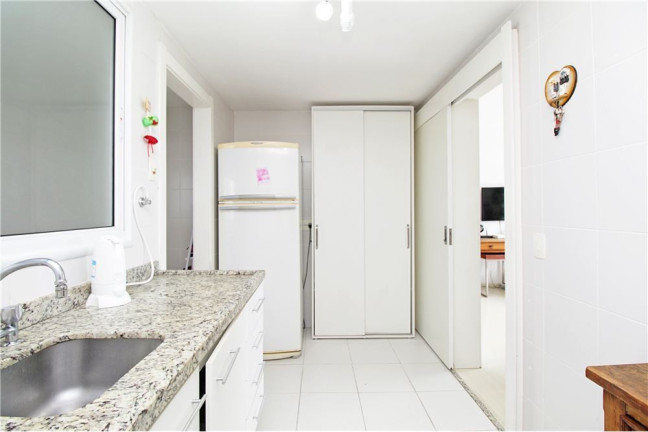 Imagem Apartamento com 3 Quartos à Venda, 95 m² em Jardim Lindóia - Porto Alegre Imagem Apartamento com 3 Quartos à Venda, 95 m² em Jardim Lindóia - Porto Alegre