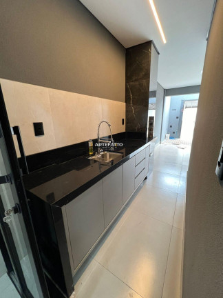 Casa com 3 Quartos à Venda, 100 m² em Franca Pólo Club - Franca