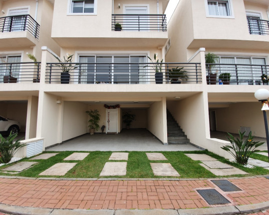 Imagem Casa com 3 Quartos à Venda, 300 m² em Jardim São Nicolau - São Paulo Imagem Casa com 3 Quartos à Venda, 300 m² em Jardim São Nicolau - São Paulo