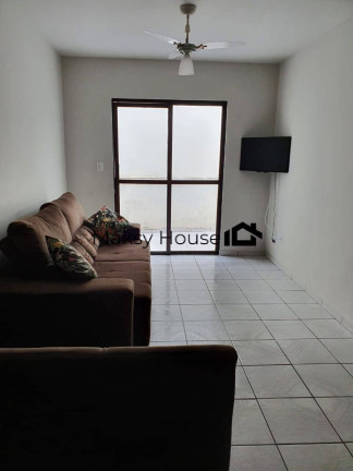 Imagem Casa com 3 Quartos para Temporada,  em Centro - Guaratuba