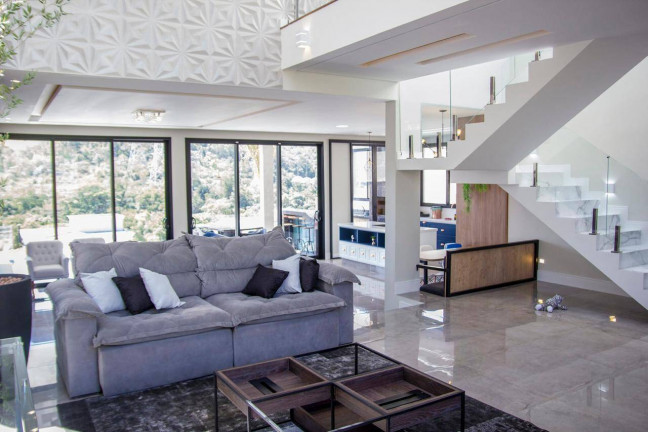 Casa com 3 Quartos à Venda, 330 m² em Alphaville - Santana De Parnaíba