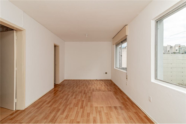 Imagem Apartamento com 1 Quarto à Venda, 32 m² em Cidade Baixa - Porto Alegre