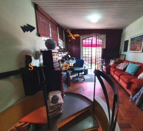 Imagem Casa com 2 Quartos à Venda, 255 m² em Instituto De Previdência - São Paulo Imagem Casa com 2 Quartos à Venda, 255 m² em Instituto De Previdência - São Paulo