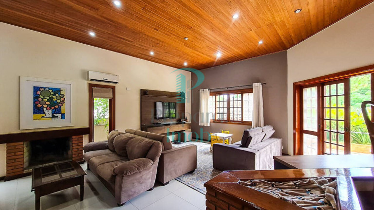 Imagem Casa com 4 Quartos à Venda, 350 m² em Alphaville - Santana De Parnaíba Imagem Casa com 4 Quartos à Venda, 350 m² em Alphaville - Santana De Parnaíba