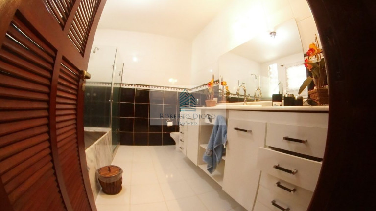 Imagem Imóvel com 4 Quartos à Venda, 168.000 m² em Sambê - Rio Bonito Imagem Imóvel com 4 Quartos à Venda, 168.000 m² em Sambê - Rio Bonito