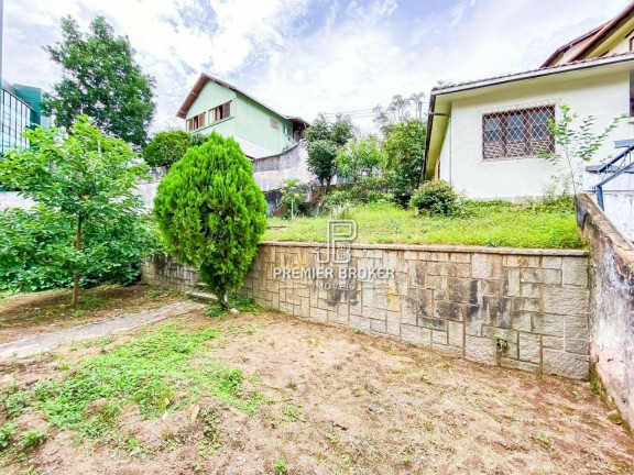 Imagem Terreno à Venda, 872 m² em Várzea - Teresópolis Imagem Terreno à Venda, 872 m² em Várzea - Teresópolis