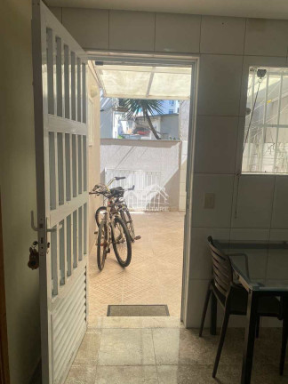 Imagem Casa com 3 Quartos para Alugar, 203 m² em Aparecida - Santos