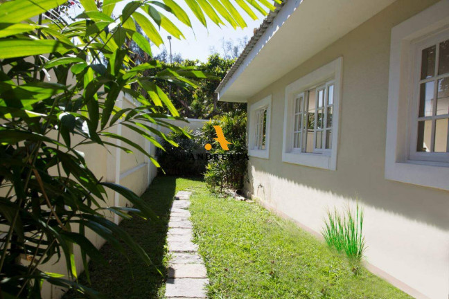 Imagem Casa de Condomínio com 8 Quartos à Venda, 1.165 m² em Barra Da Tijuca - Rio De Janeiro Imagem Casa de Condomínio com 8 Quartos à Venda, 1.165 m² em Barra Da Tijuca - Rio De Janeiro