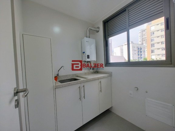 Imagem Apartamento com 3 Quartos à Venda, 132 m² em Centro - Florianópolis Imagem Apartamento com 3 Quartos à Venda, 132 m² em Centro - Florianópolis
